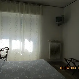 Aurora Hotel